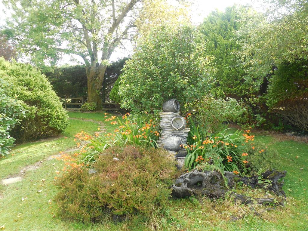 Fitzgerald'S Farmhouse Accommodation V94 Yy47 Abbeyfeale Bagian luar foto